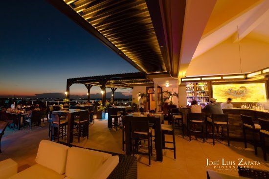 Rain Restaurant & Rooftop Terrace