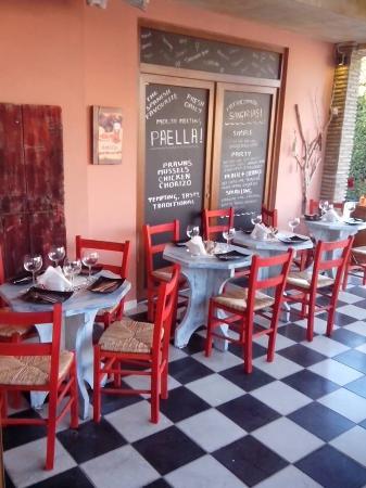 La Meze Tapas & Wine bar