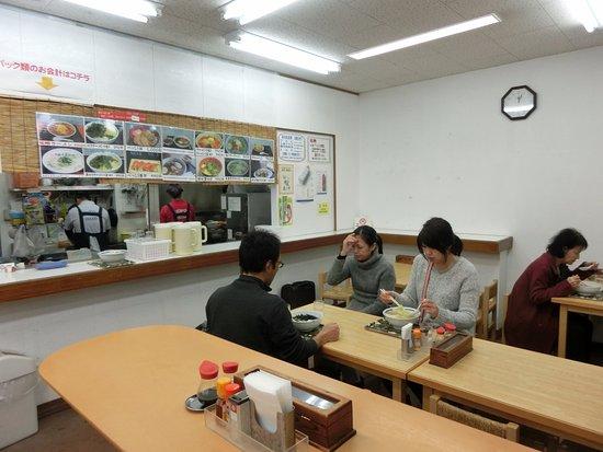 Izuoshimaokadako Kyakusen Machiaijo Restaurant Izushichi Maru