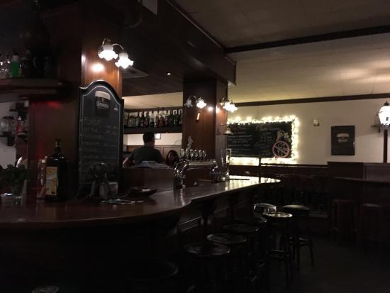 Sir William's Irish Pub