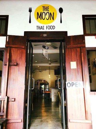 The Moon Thai Food