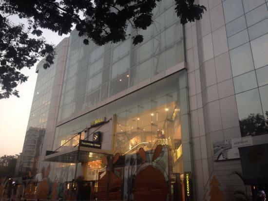 Dynamix Mall