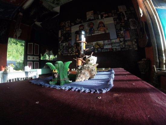 Ala - E Hippie House