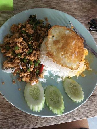 CJ Guesthouse & Kitchen