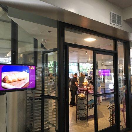 Maleko Coffee and Pastries