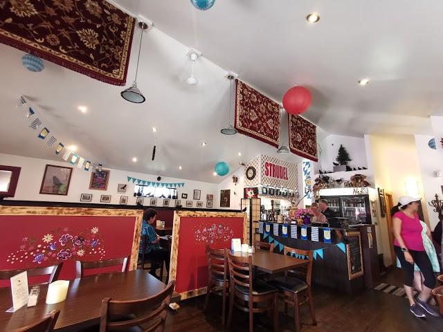 Black Bird Schnitzel Haus