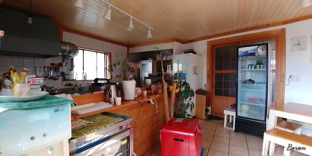 Sunhui Table