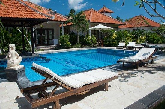 Pondok Jenggala Bar & Restaurant