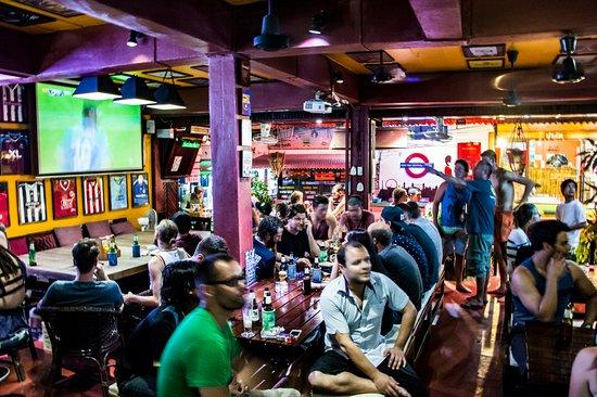 Reef Sports Bar & Restaurant