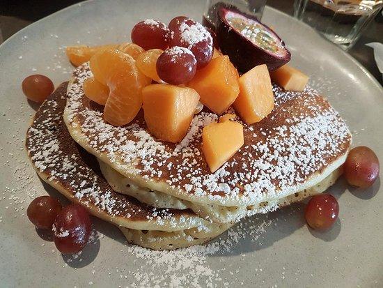 MadCowes Cafe
