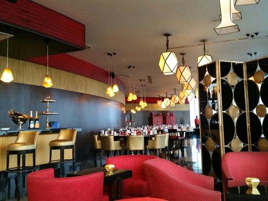 Red and Lounge