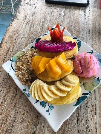 Next Level Cafe Ceningan