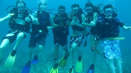 Island Divers Belize