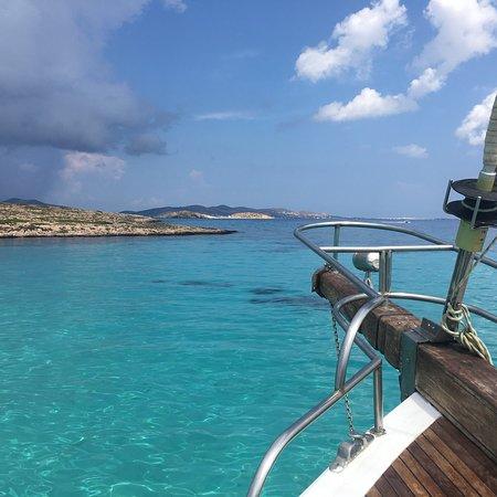 Regaki Boat Trips
