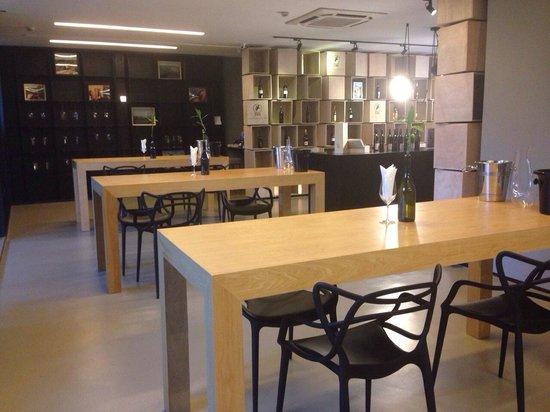Tomi Italian Wines