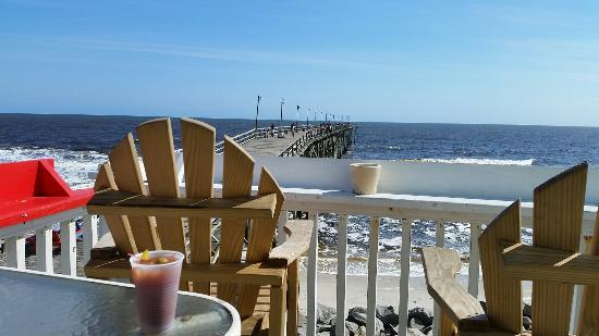 High Tide Lounge