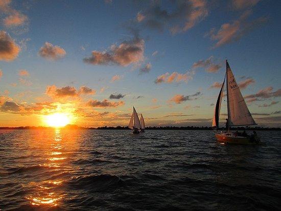 Beachside Sailing