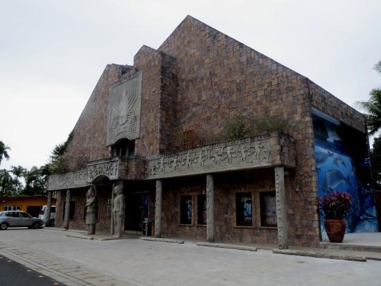 Etpison Museum