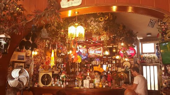 Stavros bar