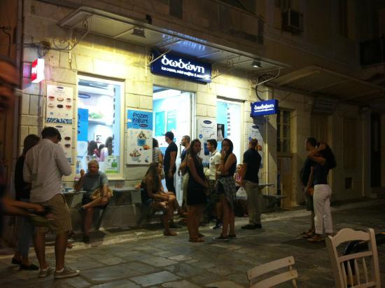 Dodoni Ice Cream and Frozen Yogurt Andros