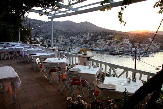 Haritomeni Taverna